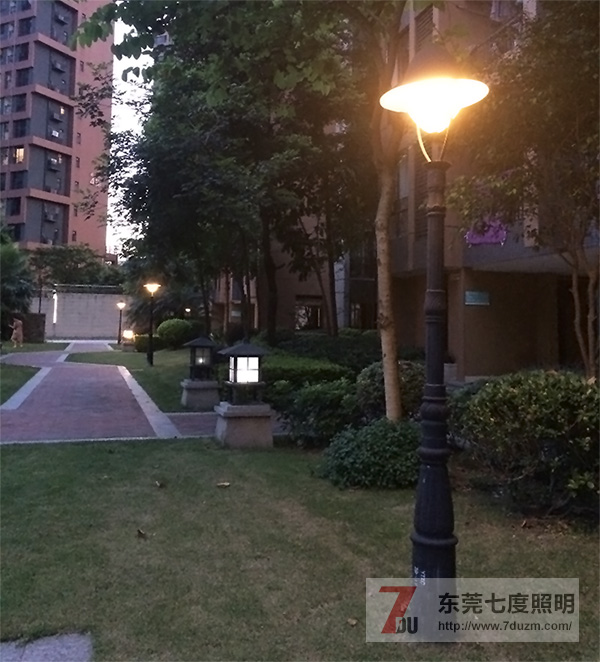 東莞好色先生APP官方正版下载链接照明-小區砂鑄庭院燈高度和安裝間距