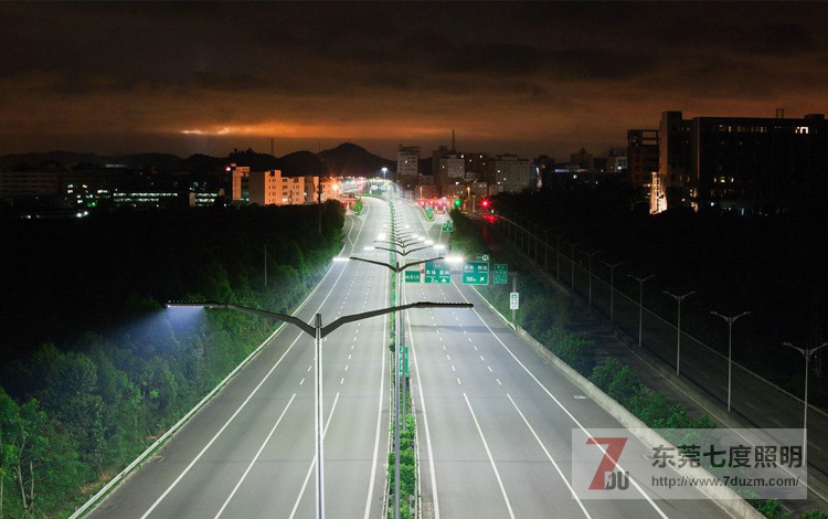 好色先生APP官方正版下载链接照明6米-12米的常規道路燈