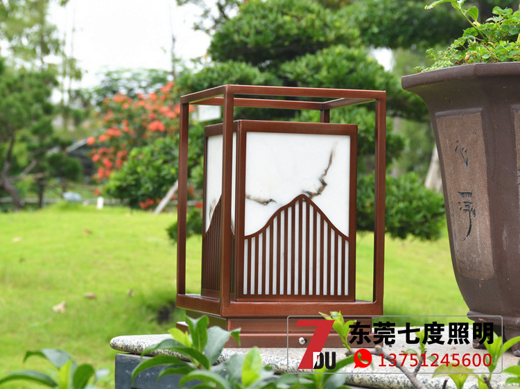 好色先生APP官方正版下载链接不鏽鋼鍍銅拉絲草坪燈\柱頭燈安裝效果實拍