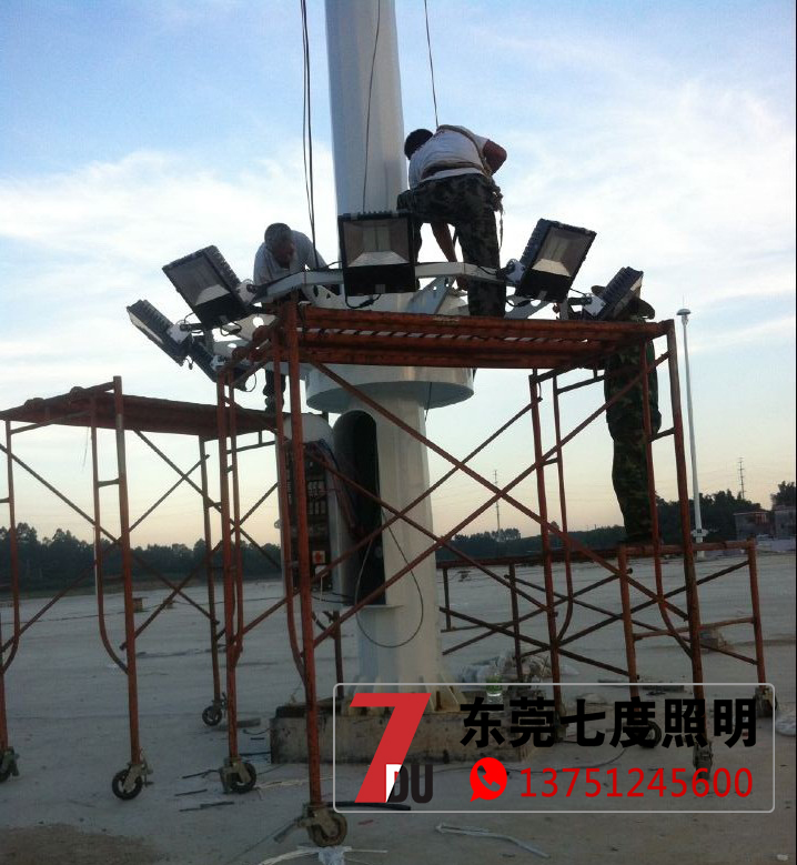 自動升降91好色先生APP燈盤下降安裝燈具