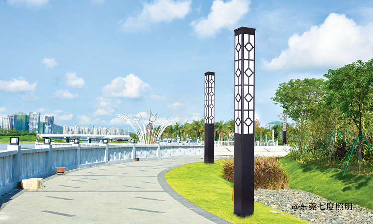 城市公園安裝3.5米方形好色先生网站入口柱效果圖